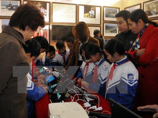 Triển lãm bản đồ, tư liệu về Hoàng Sa và Trường Sa của Việt Nam