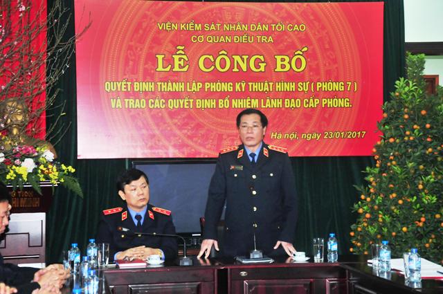 Đồng chí Nguyễn Hải Phong- Phó Viện trưởng Thường trực phát biểu chỉ đạo và giao nhiệm vụ cho các đồng chí được bổ nhiệm