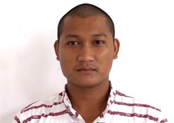 Khách chém chủ dàn nhạc sống vì không được hát