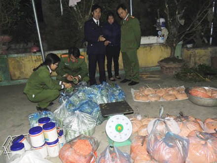 Dùng thịt lợn, chất cấm làm giả giò bò đầu độc người tiêu dùng