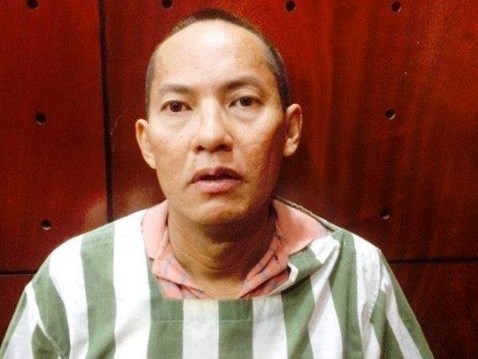 Bắt giam 1 nhà báo dỏm dùng hung khí tấn công người