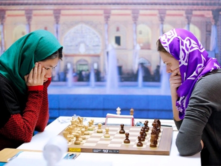 Thảo Nguyên gặp khó trước kỳ thủ số ba thế giới