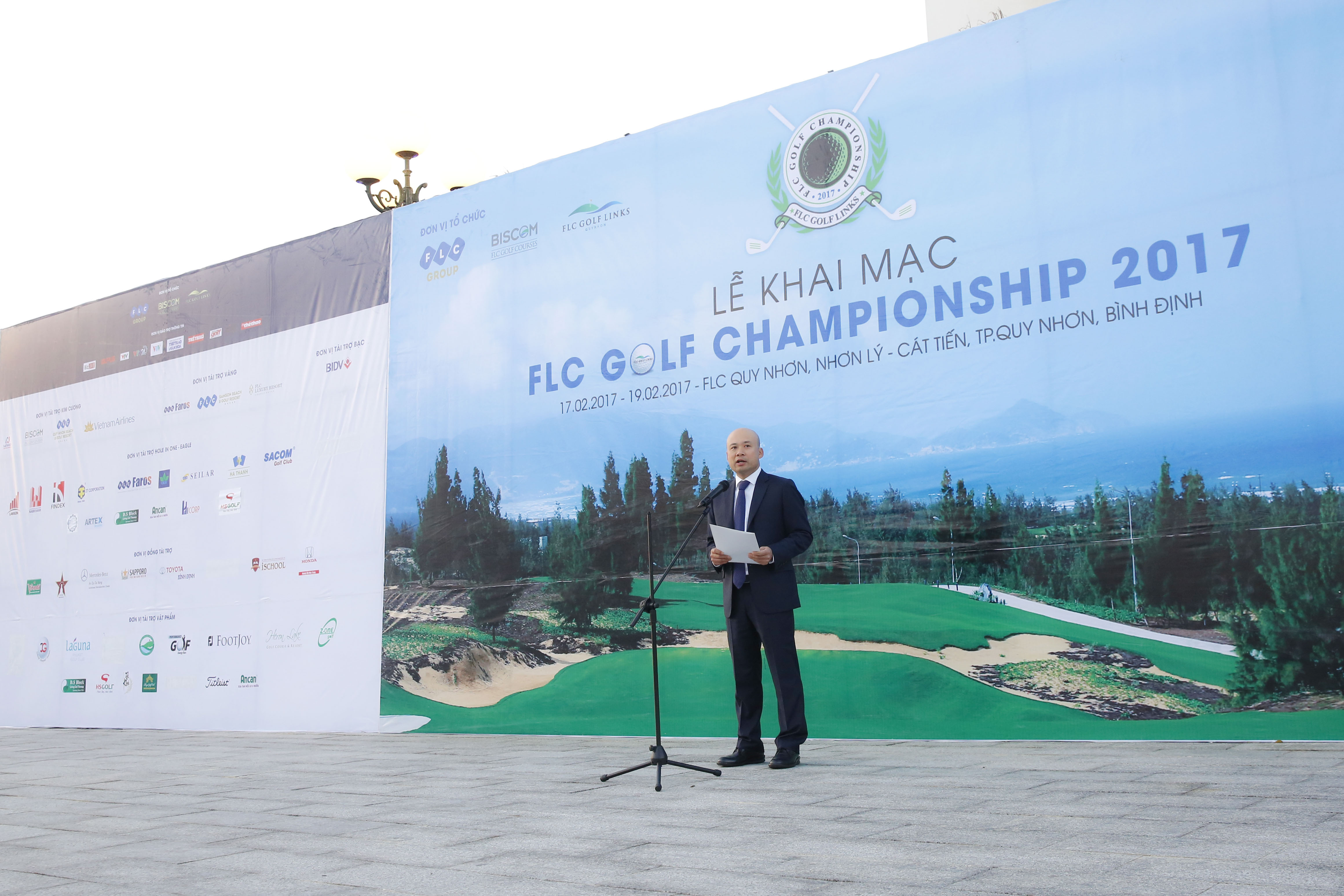 Ông Lưu Đức Quang – Trưởng BTC phát biểu khai mạc giải FLC Golf Championship 2017.
