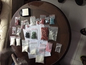 Trinh sát đặc nhiệm mật phục trong khách sạn bắt đối tượng phân phối ma túy
