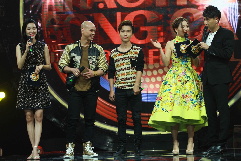 Phan Đinh Tùng chọn Nhạc Hội Song Ca để trở lại showbiz