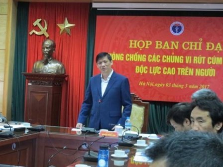 Theo dõi chặt chẽ 70 người từng tiếp xúc với gia cầm mắc cúm A H5N1