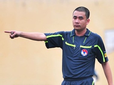 Con trai Trưởng ban Trọng tài xin nghỉ làm nhiệm vụ vì sức ép