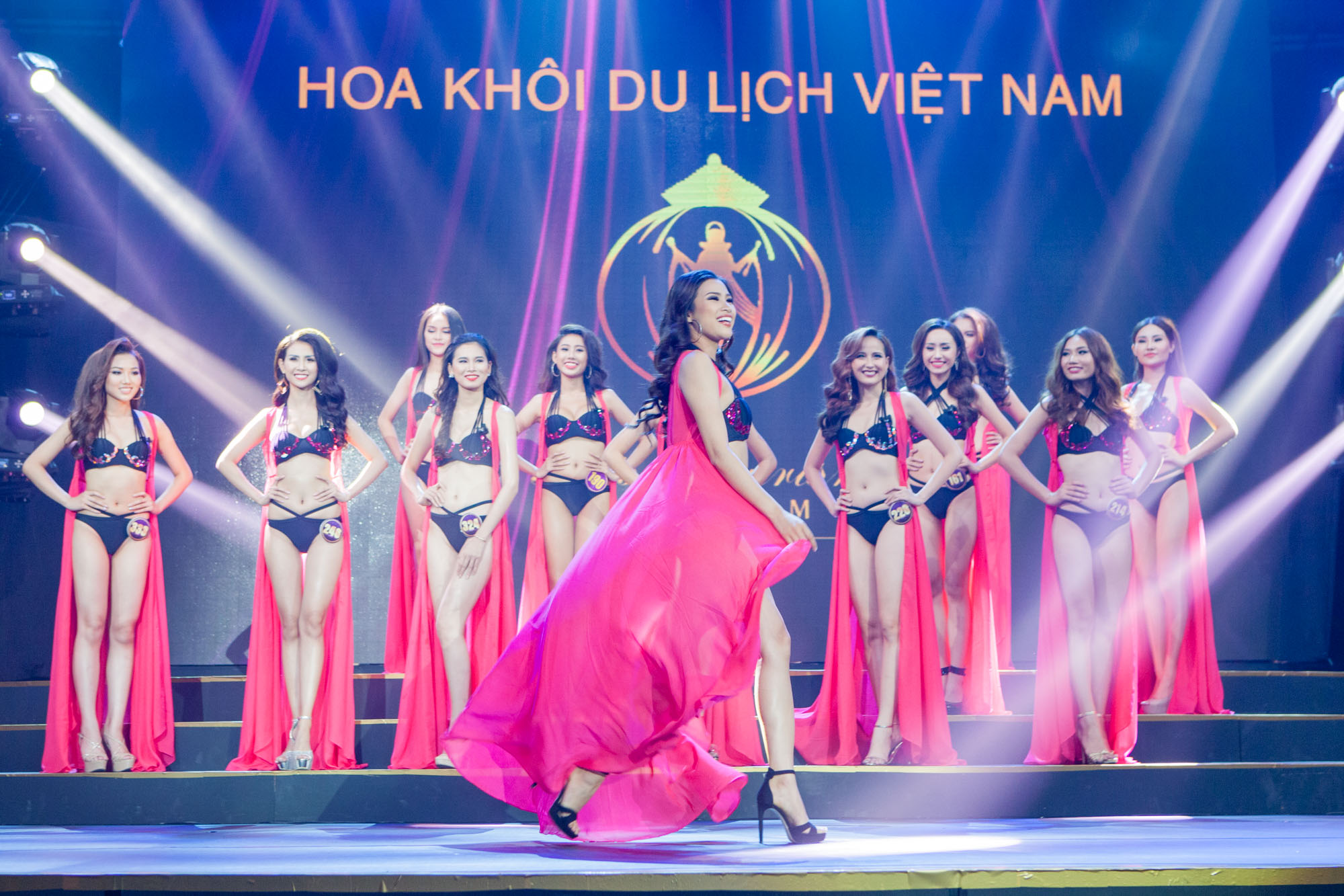 Nguyễn Thị Thành tự nguyện trả danh hiệu Á khôi 1