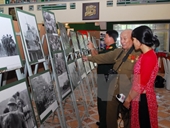 Khai mạc triển lãm ảnh Những khoảnh khắc lịch sử tại TP HCM