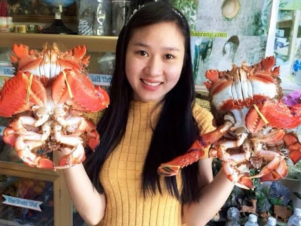 Cua huỳnh đế khủng giá cao hút khách đại gia