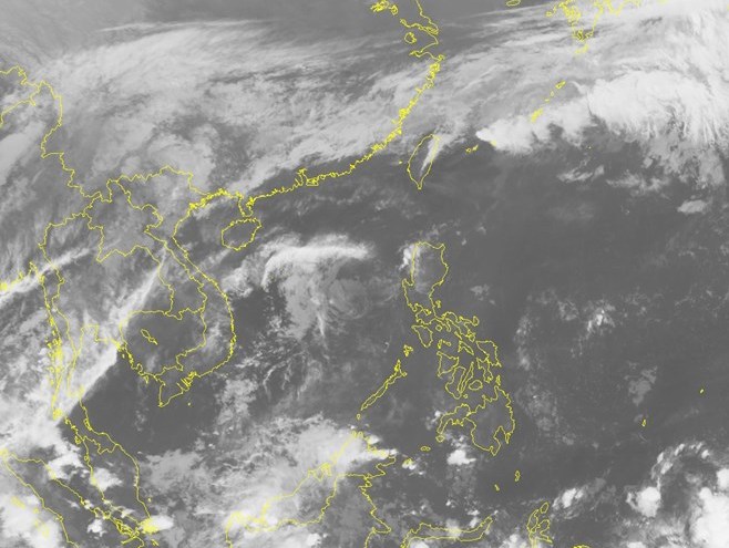Áp thấp nhiệt đới suy yếu, các tỉnh Bắc Bộ có mưa dông rải rác
