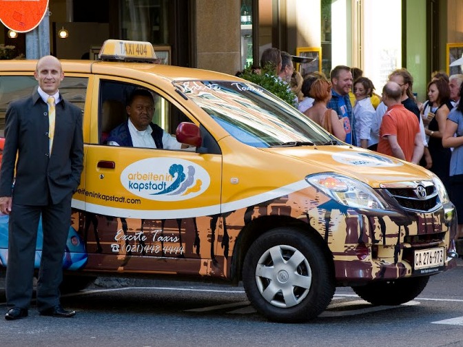 Từ ngày 5 5, quảng cáo ở mặt trước ôtô sẽ bị phạt 5 triệu đồng