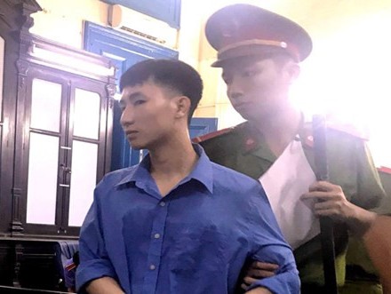 Đến đòi tiền lương, nhân viên bảo vệ bị em giám đốc công ty đâm chết