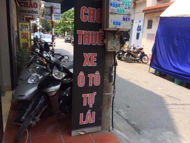 Cháy xe tự lái dịp nghỉ lễ, xe xấu giá chát gần 1 triệu đồng ngày