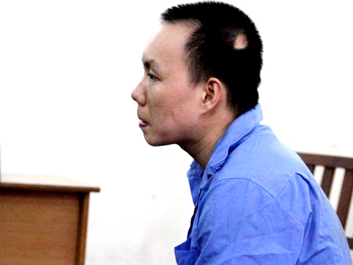 Cướp tiệm vàng bất thành, nam thanh niên ngã suýt mất mạng