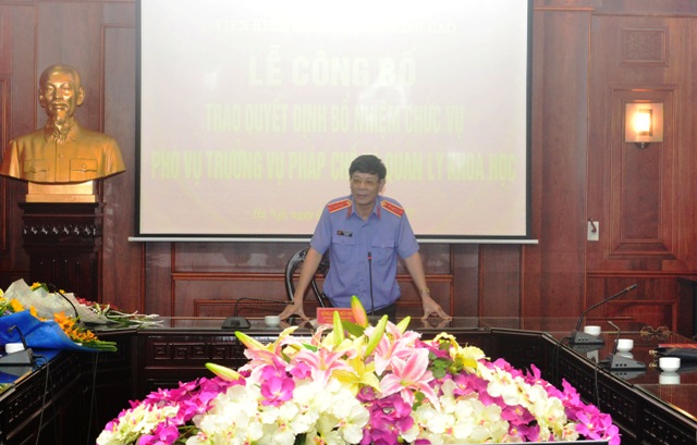 Đồng chí Lê Hữu Thể, Phó Viện trưởng VKSNDTC phát biểu tại buổi Lễ 