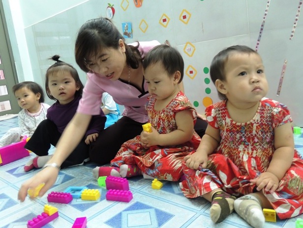 Giáo sinh ra trường thà đi  bán hàng siêu thị