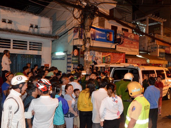 Chủ quán ăn ở phố Tây bị nhóm người lạ đâm tử vong