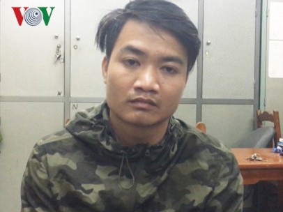 Bắt đối tượng trực tiếp vận chuyển 490 bánh heroin đựng trong bình gas