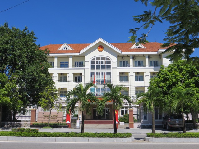 Chủ tịch huyện tử vong do ngã trong nhà tắm