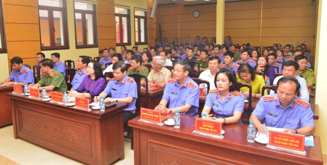  Các đại biểu tại Lễ công bố và trao quyết định bổ nhiệm giữ chức vụ Viện trưởng VKSND TP. Hà Nội