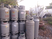 Tây Ninh Tạm giữ hơn 6 000 bình gas ở cơ sở làm giả vỏ bình gas