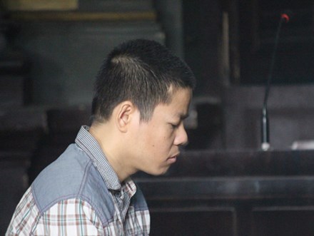 Kẻ điên loạn sát hại người yêu, truy sát người thân và hàng xóm