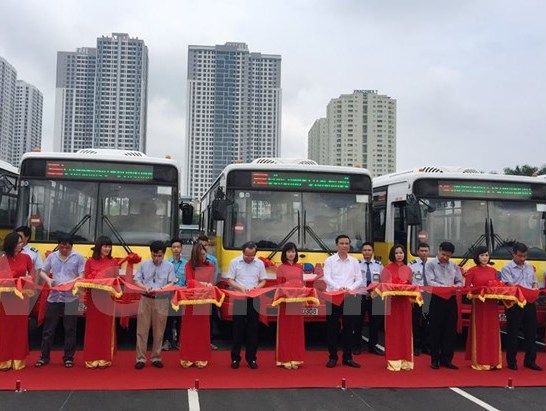 Hà Nội chính thức mở thêm 2 tuyến buýt vươn tới khu vực ngoại thành