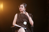 Người đẹp Tây Đô Việt Trinh ném tiền vào mặt thí sinh