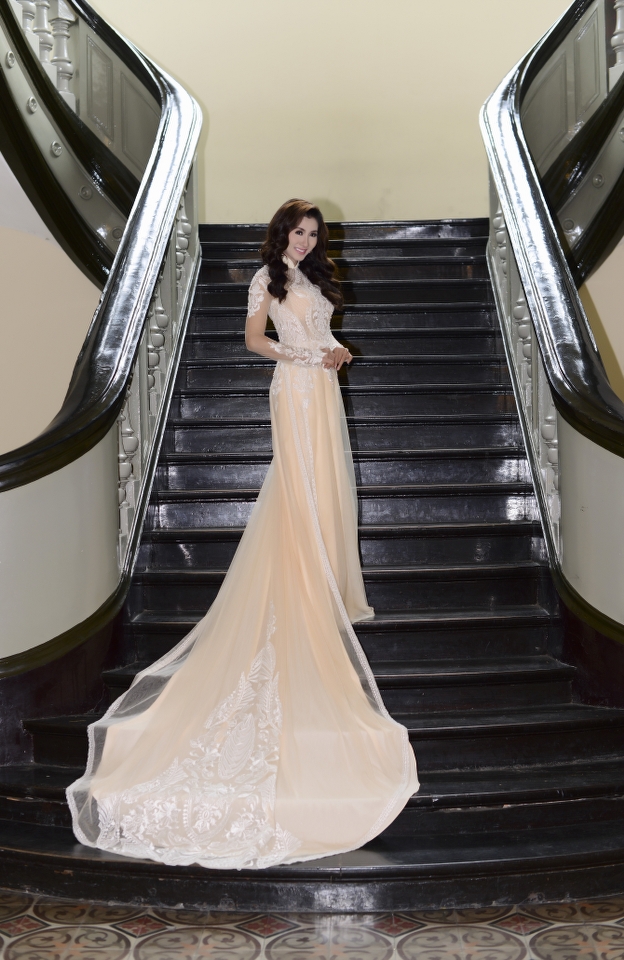 Nguyệt Ánh tái xuất sau đám cưới bí mật