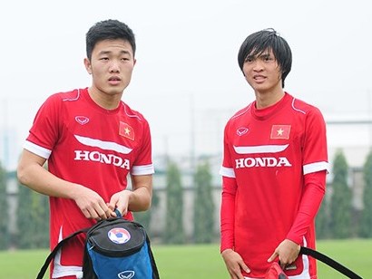 Xuân Trường về nước hội quân U22 Việt Nam ngày 11-7