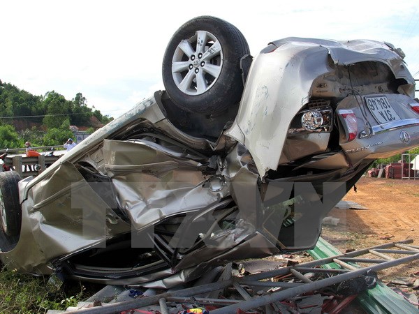 Tàu hỏa đâm trực diện xe ôtô 4 chỗ, 2 người tử vong tại chỗ