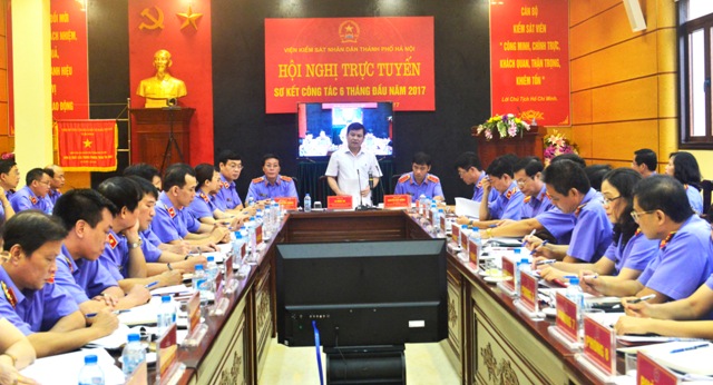 Đồng chí Lê Minh Trí, Ủy viên Trung ương Đảng, Viện trưởng VKSNDTC phát biểu chỉ đạo tại Hội nghị sơ kết 