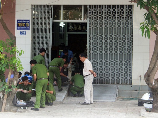 Khởi tố vụ nổ mìn khiến chủ doanh nghiệp vận tải bị thương nặng