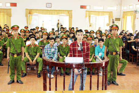 Trốn trại cai nghiện để… vào tù