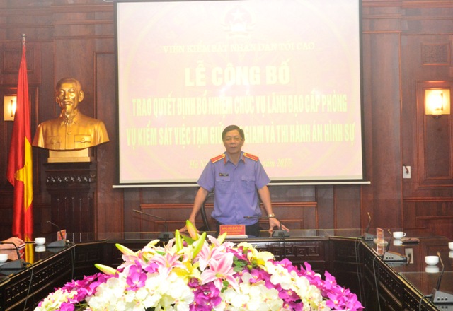  Đồng chí Lê Hữu Thể, Phó Viện trưởng VKSNDTC phát biểu tại buổi Lễ