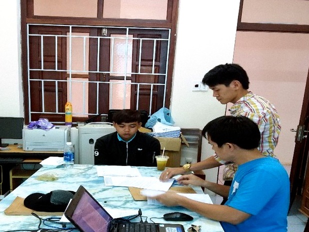 Khởi tố, mở rộng điều tra đường dây làm giấy tờ giả