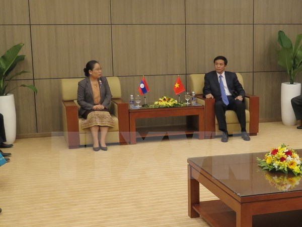Giao lưu giữa hai Văn phòng Quốc hội Việt Nam và Lào