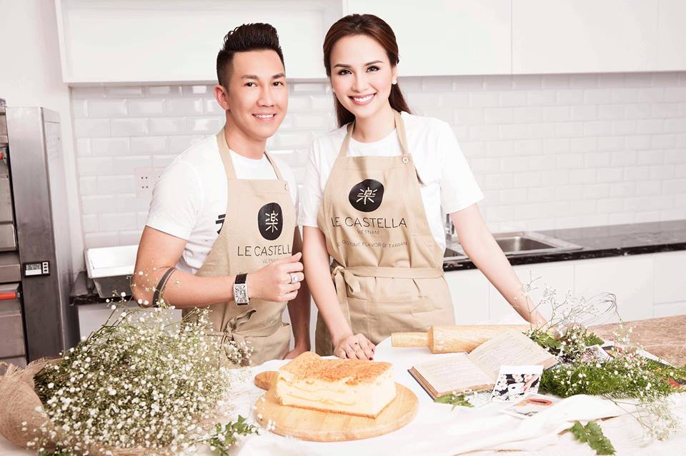 Dàn sao khủng đến chúc mừng khai trương tiệm bánh ngọt của hoa hậu Diễm Hương