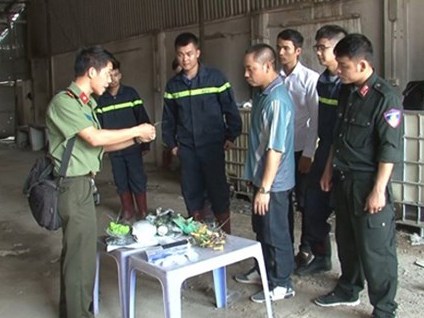 Khởi tố 4 đối tượng rút ruột hàng ngàn lít xăng dầu