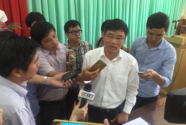  Ông Nguyễn Mạnh Thắng, Phó Tổng cục trưởng Tổng cục đường bộ (Bộ GTVT) trả lời báo chí vào sáng 14-8.