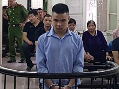 Thanh niên mang dao rửa hận cho đàn anh