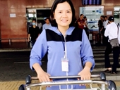 Nhân viên xe đẩy Nội Bài trả lại 750 triệu đồng khách bỏ quên