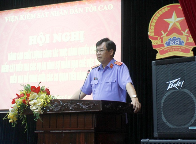 Đồng chí Trần Công Phàn, Phó Viện trưởng VKSNDTC phát biểu tại Hội nghị 