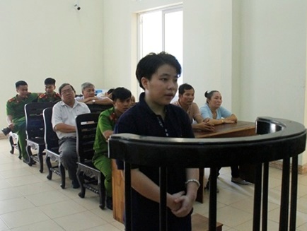 Đâm chết bạn học vì mâu thuẫn tình yêu đồng giới