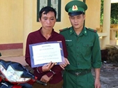 Bắt đối tượng vận chuyển thuê hồng phiến từ Lào về Thanh Hóa