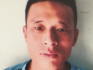 Dấu hiệu bất minh của gã thợ nhôm kính