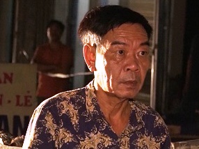 Bị đánh, ấm ức mang 40 lít xăng đốt nhà đối thủ