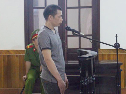 Đại bàng trại giam một đêm cầm dao đâm hai phạm nhân