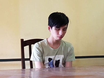 Nợ tiền không trả được, cử nhân cầm dao đi cướp